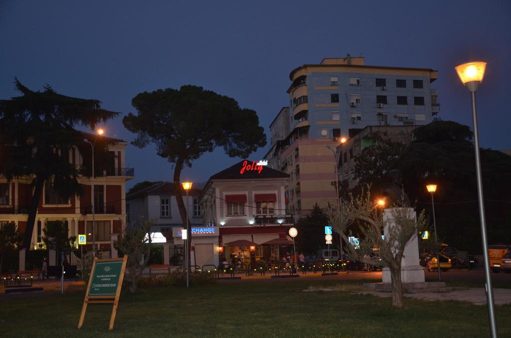 Jolly City Center Hotel Tirana Exteriér fotografie